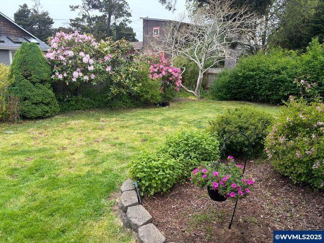 6715 SW Inlet Av, Lincoln City, OR 97367