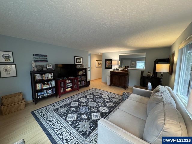 6715 SW Inlet Av, Lincoln City, OR 97367