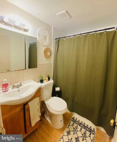 9 RAEBURN LN, Willingboro, NJ 08046