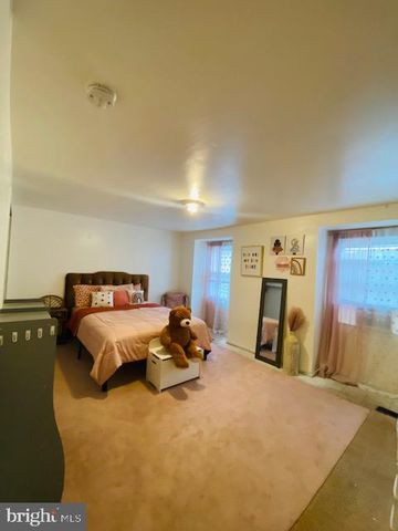 9 RAEBURN LN, Willingboro, NJ 08046