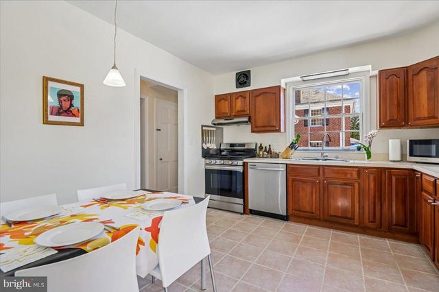 117 E NORTHERN PKWY E, Baltimore, MD 21212