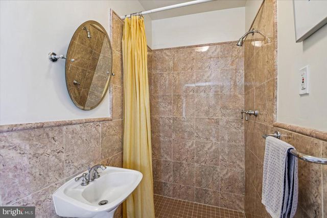 117 E NORTHERN PKWY E, Baltimore, MD 21212