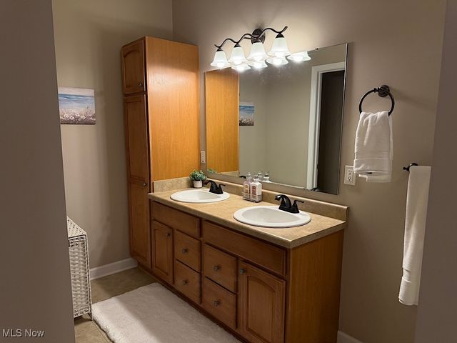 5653 Goodell Road, Mantua, OH 44255