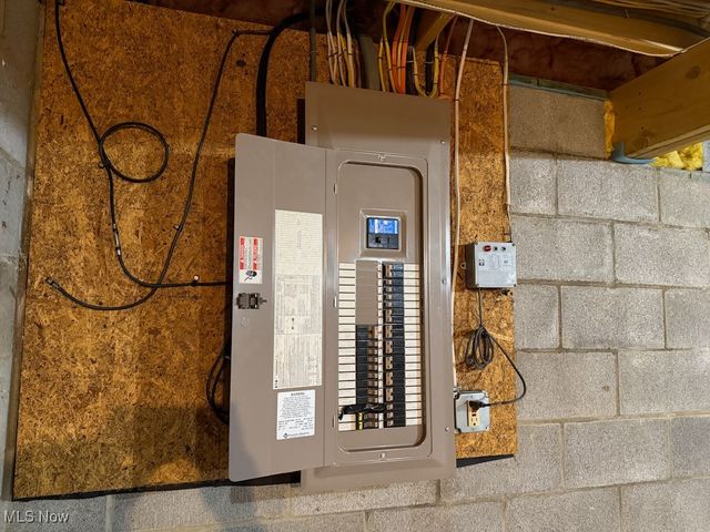 5653 Goodell Road, Mantua, OH 44255