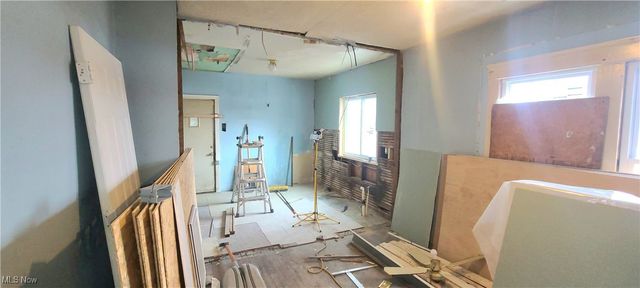 14819 Hale Avenue, Cleveland, OH 44110