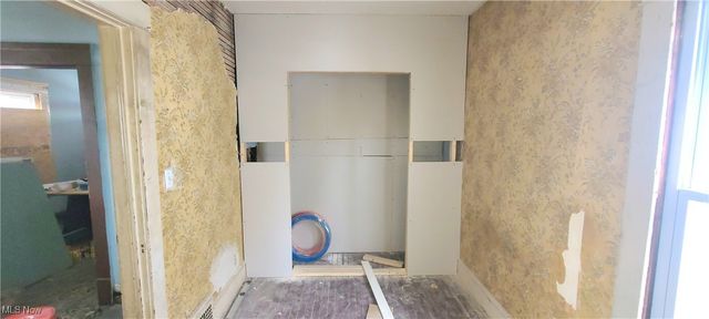 14819 Hale Avenue, Cleveland, OH 44110