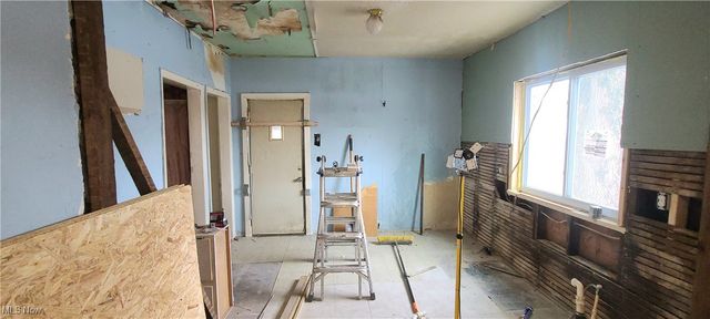 14819 Hale Avenue, Cleveland, OH 44110