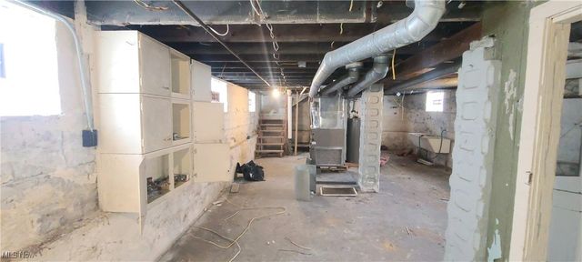 14819 Hale Avenue, Cleveland, OH 44110