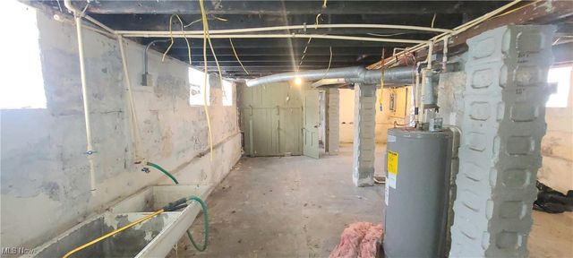 14819 Hale Avenue, Cleveland, OH 44110