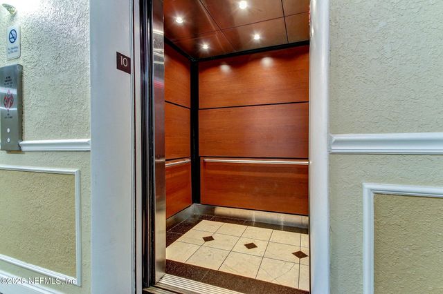 311 W ASHLEY Street 205, Jacksonville, FL 32202