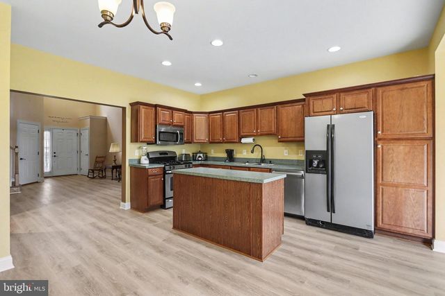 234 MASONIC DR, Elizabethtown, PA 17022