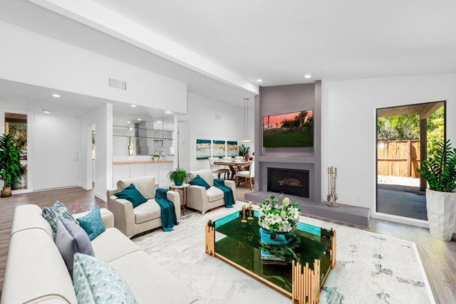 28 Chandra Lane, Rancho Mirage, CA 92270