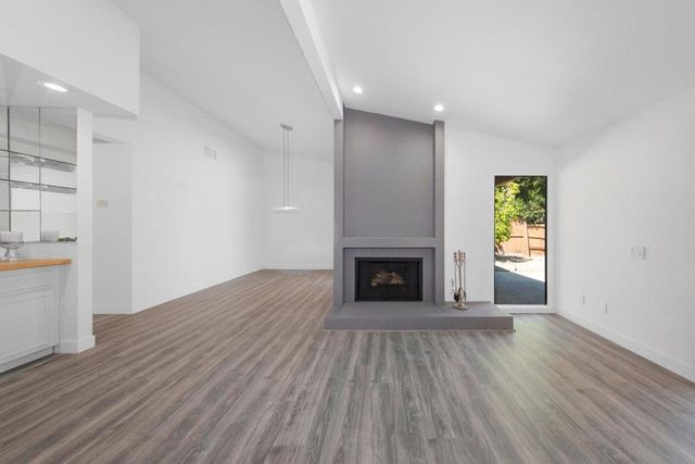 28 Chandra Lane, Rancho Mirage, CA 92270