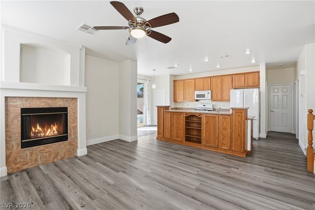 10071 Lemon Valley Avenue, Las Vegas, NV 89147