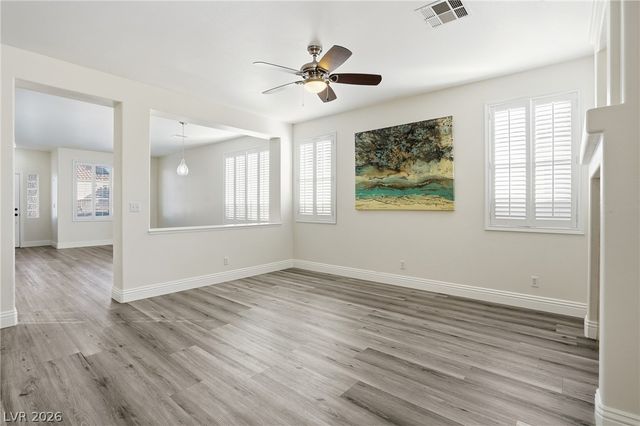 10071 Lemon Valley Avenue, Las Vegas, NV 89147