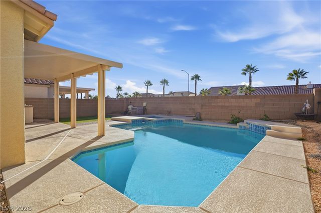 10071 Lemon Valley Avenue, Las Vegas, NV 89147