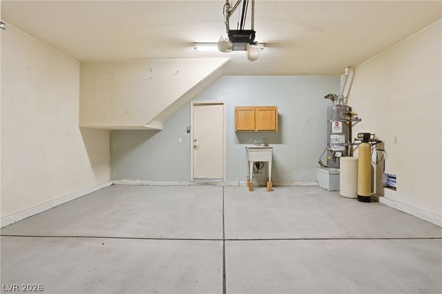 10071 Lemon Valley Avenue, Las Vegas, NV 89147