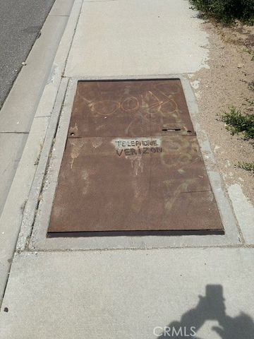 3 Mojave Dr, Adelanto, CA 92301