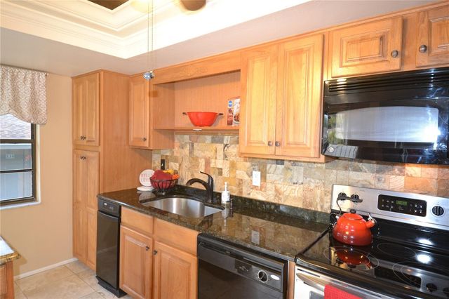 130 TADS TRAIL, Oldsmar, FL 34677