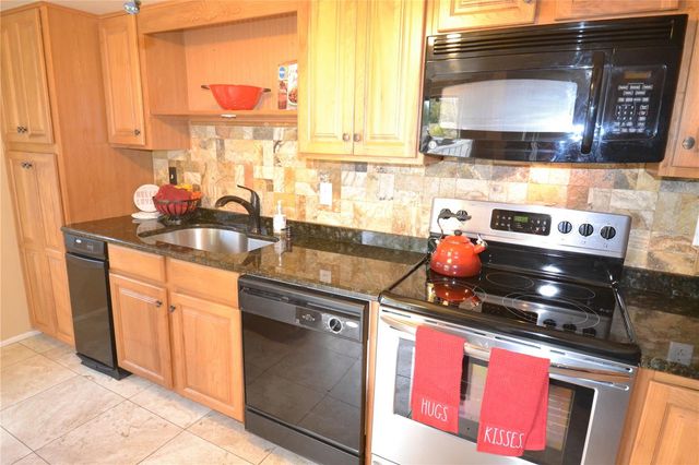 130 TADS TRAIL, Oldsmar, FL 34677