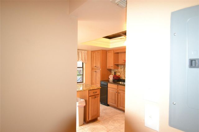 130 TADS TRAIL, Oldsmar, FL 34677