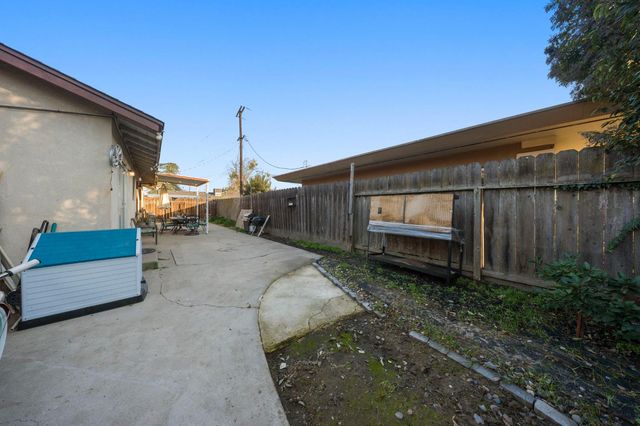 1636 Cameo Way, Modesto, CA 95350