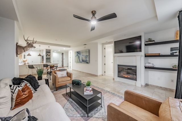 1505 Elm Street 404, Dallas, TX 75201