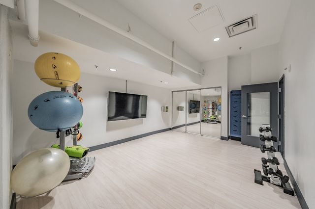 1505 Elm Street 404, Dallas, TX 75201