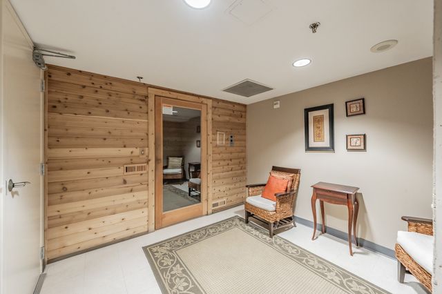 1505 Elm Street 404, Dallas, TX 75201