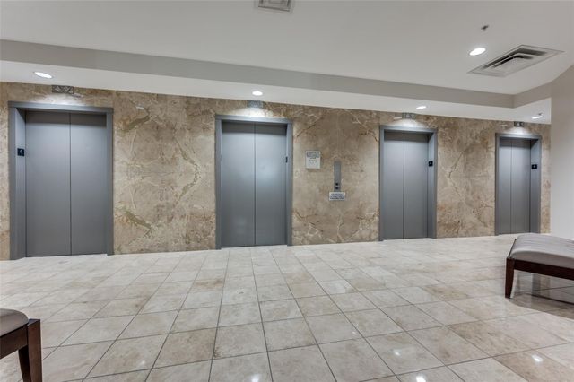 1505 Elm Street 404, Dallas, TX 75201