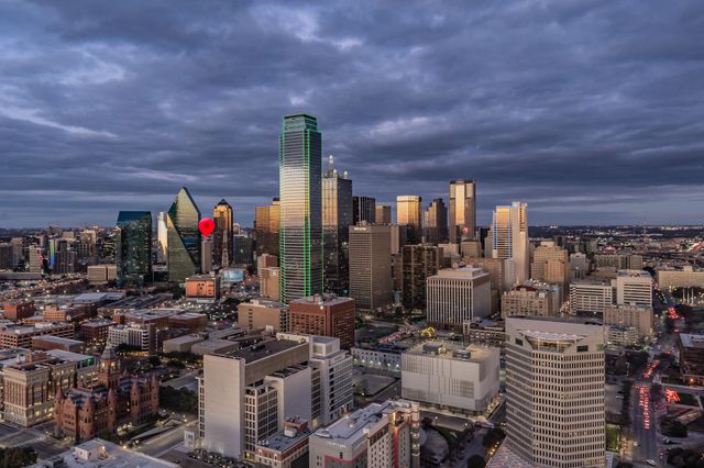 1505 Elm Street 404, Dallas, TX 75201