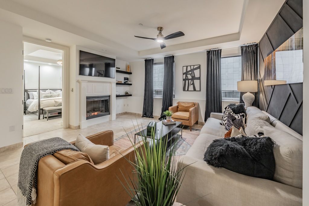 1505 Elm Street 404, Dallas, TX 75201