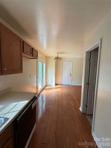 7336 Everett Drive, Charlotte, NC 28214