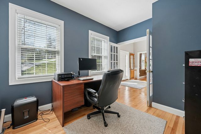 320 Lincoln Circle, Northbridge, MA 01534