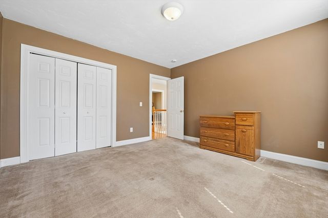 320 Lincoln Circle, Northbridge, MA 01534