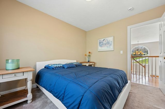 320 Lincoln Circle, Northbridge, MA 01534
