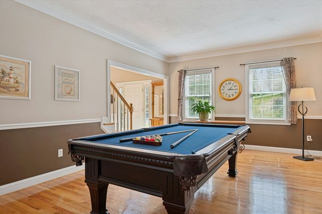 320 Lincoln Circle, Northbridge, MA 01534