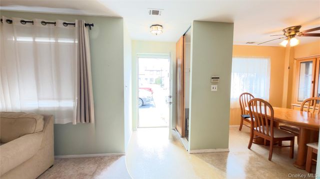 98 Whistler Court 98, Middle Island, NY 11953