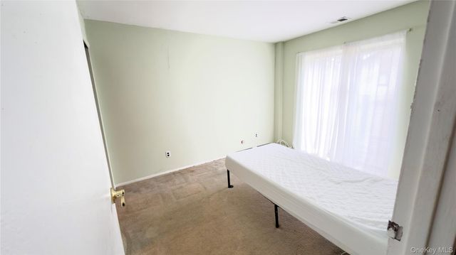 98 Whistler Court 98, Middle Island, NY 11953