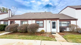 98 Whistler Court 98, Middle Island, NY 11953