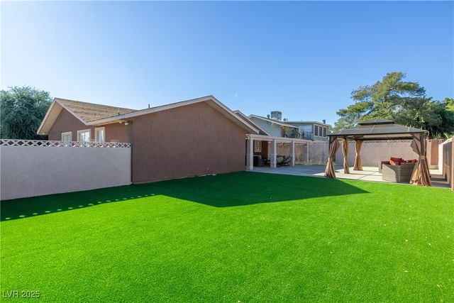 4386 El Carnal Way, Las Vegas, NV 89121