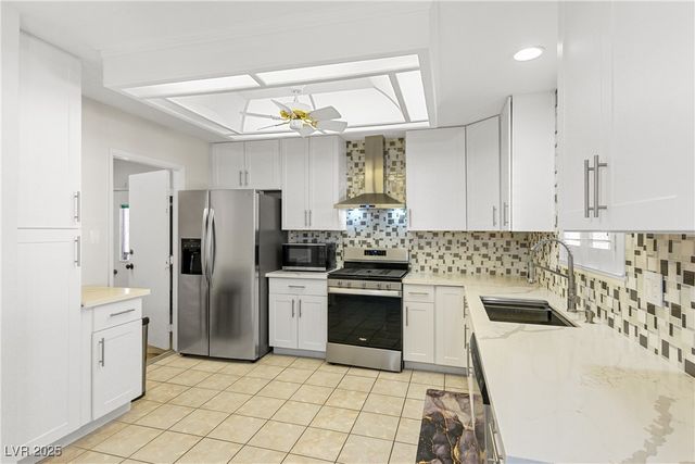 4386 El Carnal Way, Las Vegas, NV 89121