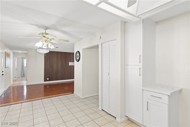 4386 El Carnal Way, Las Vegas, NV 89121