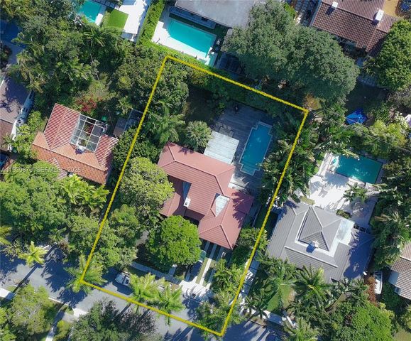 710 NE 72nd Ter, Miami, FL 33138