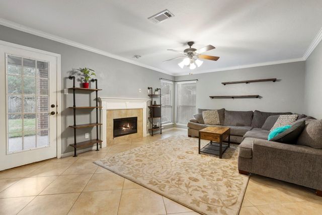 95 N Winterport Circle, The Woodlands, TX 77382