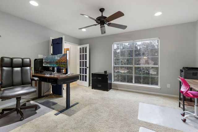 95 N Winterport Circle, The Woodlands, TX 77382