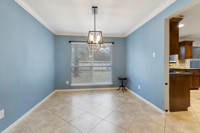 95 N Winterport Circle, The Woodlands, TX 77382