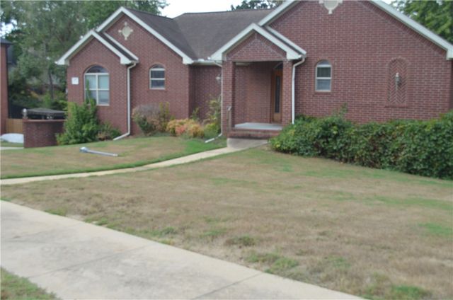 107 Olinka Pass Street, Bentonville, AR 72712