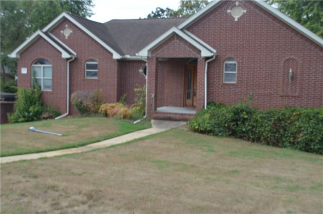 107 Olinka Pass Street, Bentonville, AR 72712
