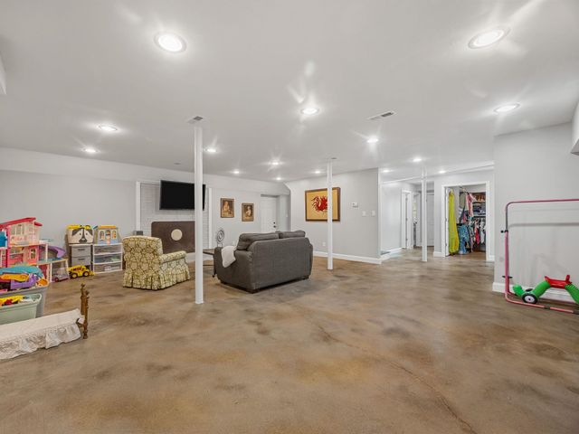 108 Churchill Avenue, Greer, SC 29651